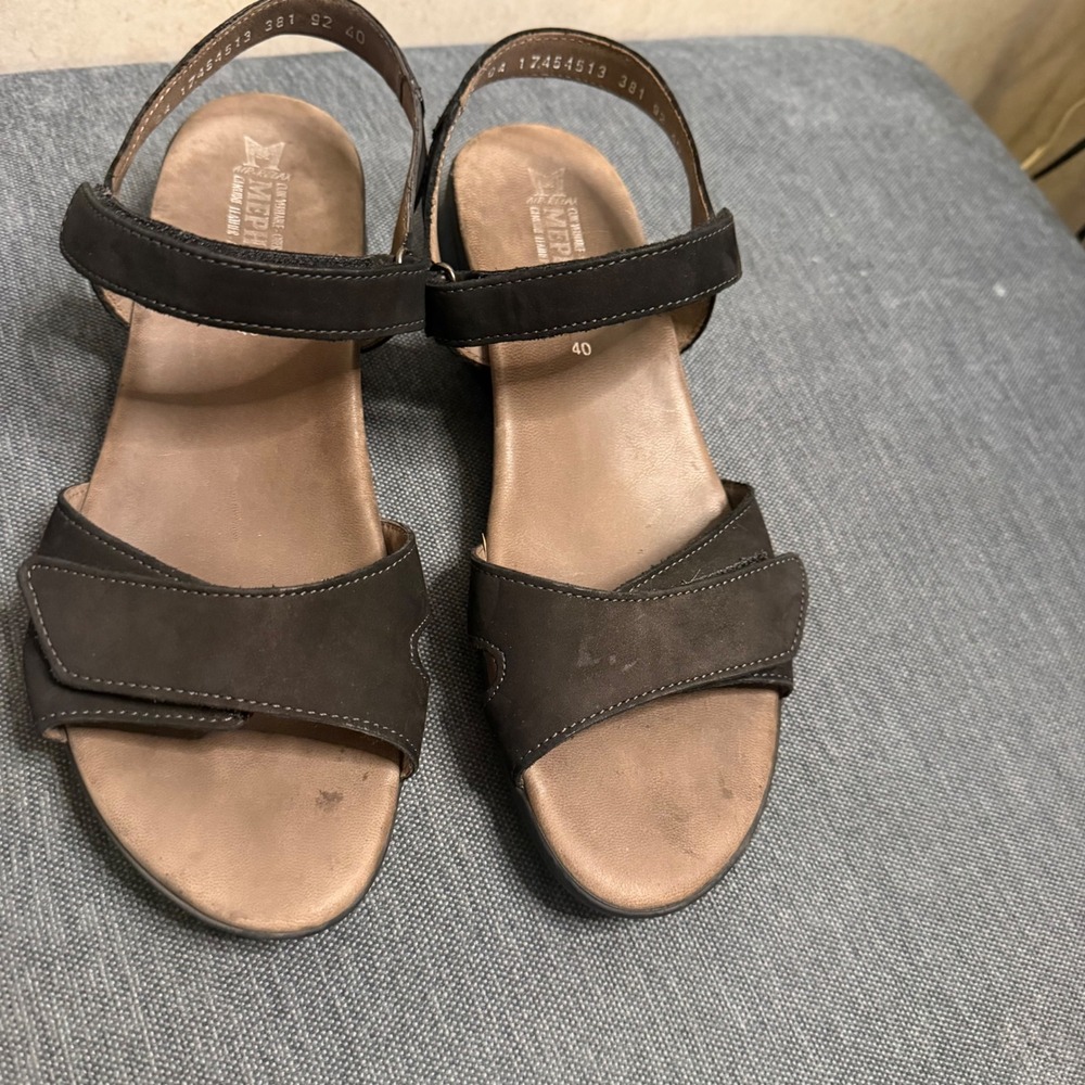Mephisto Womens Black Nubuck Leather Adjustable Comfort Walking Sandals Size 40